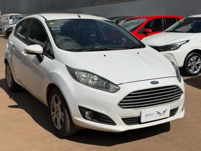 Ford Fiesta SE 1.6 8V Flex 5P 2016