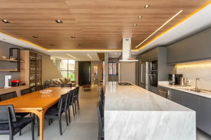 Casa de 3 Quartos à Venda no Condomínio Residencial Reserva Wies | Campo Comprido Curitiba