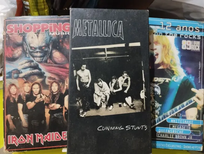 3 fitas VHS de heavy metal Metallica Megadeth iron maiden