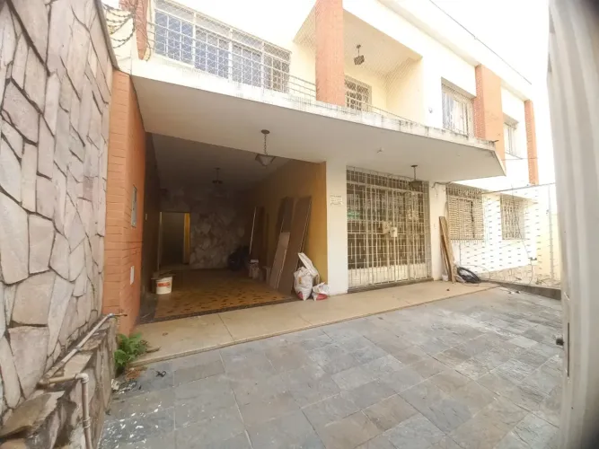 Loja / Salão / Ponto Comercial com 6 quartos para alugar em Belo Horizonte