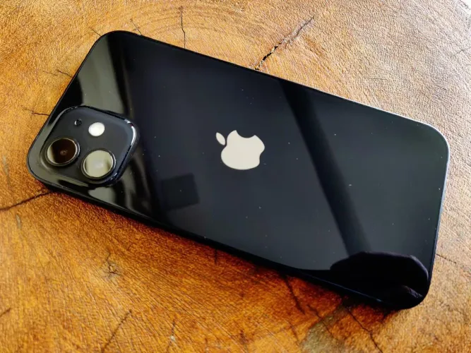 IPhone 128GB. Preto 
