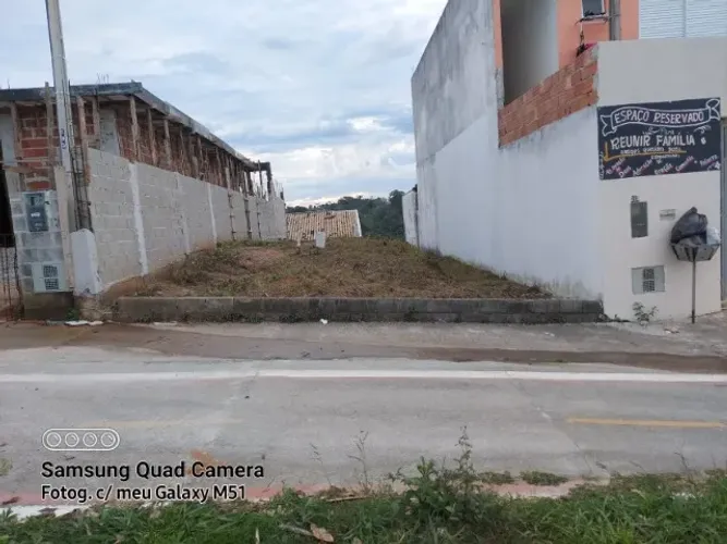 Terreno com ótima topografia, 181 m² na zona norte, aceita permuta com imóvel maior valor