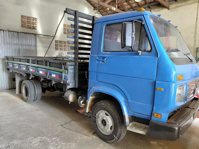 VOLKS 6.90 carroceria aceito troca