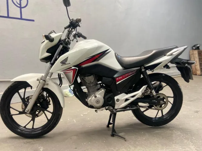 Titan 160 12500 em até 12 vezes no cartão com taxas