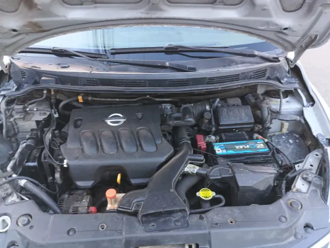 Nissan Tiida S 1.8/1.8 Flex 16V Mec. 2011