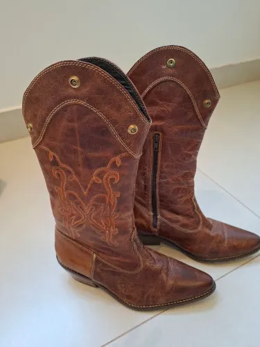 Bota country Márcia Mello