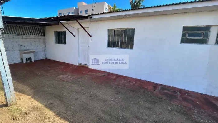 Imóvel para aluguel com 35 metros quadrados com 2 quartos em Região do Lago - Cascavel - P