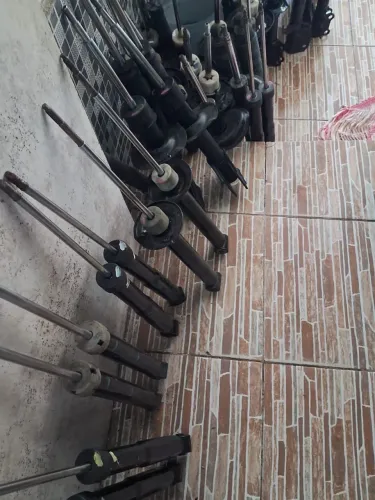 Trabalho com amortecedor de carros semi novo dependendo 150 o par