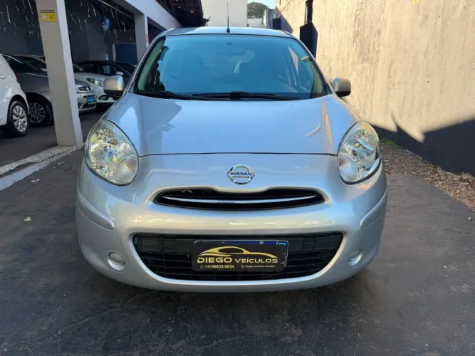 Nissan March S 1.6 16V Flex Fuel 5P 2013