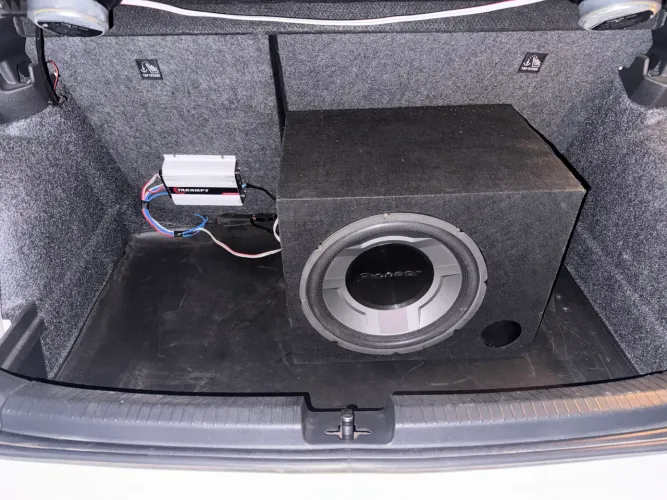 Som, Sub Pioneer 350 é par de 69 100w com toda afiação 