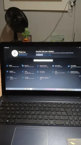 VivoBook 15 Asus