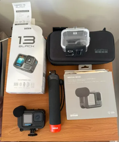GoPro Hero 13 Kit Bundle (2 Baterias / SD64 + Acessórios) + Media Mod