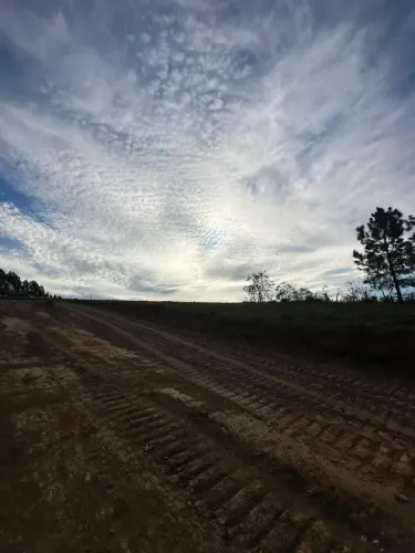 Terreno no Aurora Park em Mairinque para Morar, Investir ou Construir