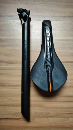 Selim Syncros XR2.0 com Canote Syncros FL1.5 +  brinde Taquinho Shimano SM-SH51.