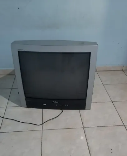 TV de tubo Antiga uma 29