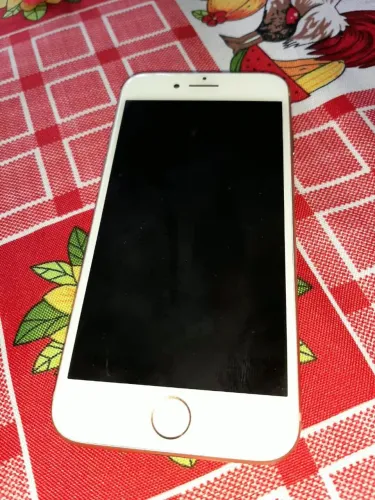 IPHONE 8