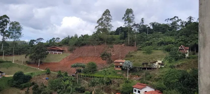 Lote de 1645,00m2 no Parque do China!!!