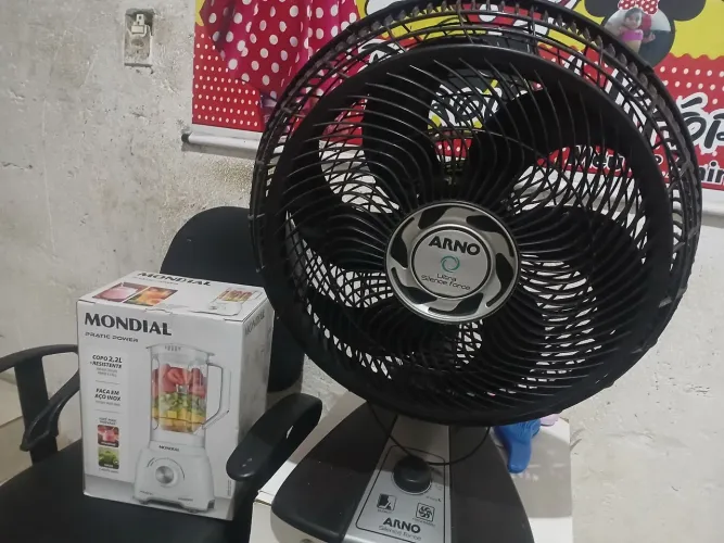 Ventilador e liquidificador 