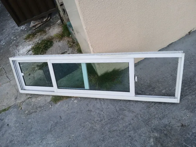 Janela aluminio branco 159x040cm