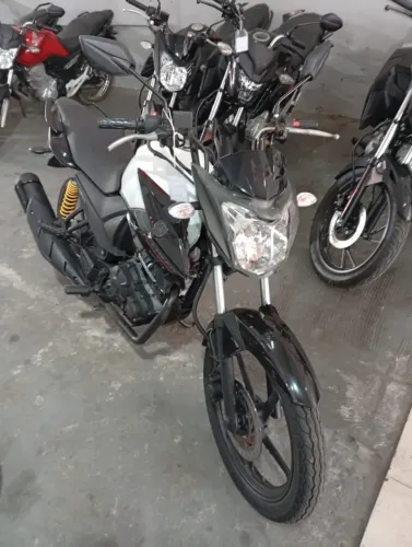 YAMAHA YS FAZER 150 BRANCA 2017 SHALON VEICULOS CARIACICA