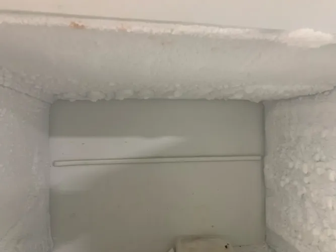 Geladeira Dako - funcionando do jeito que está.
