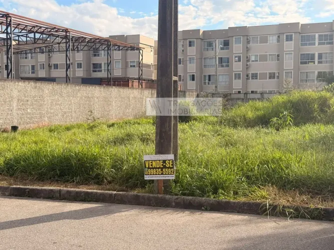 Terreno para venda tem 940 metros quadrados em Sertão do Maruim - São José - SC