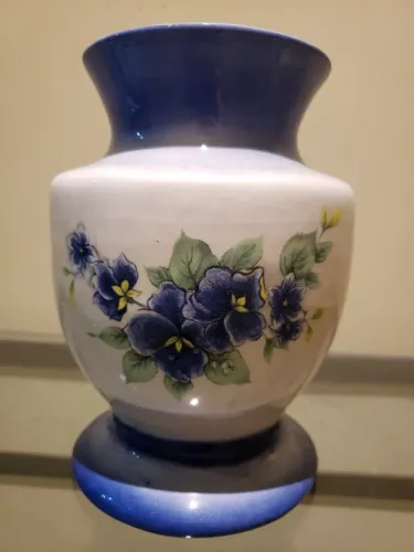 Vaso Decorativo em Porcelana Temática Floral