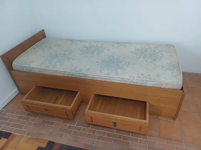 Cama de solteiro com gaveta + colchão