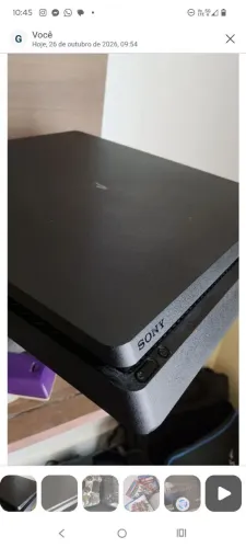 PS4 Slim, 1TB, 2 controles e 4 jogos físicos.
