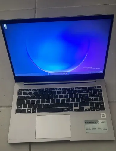 Notebooks seminovos SAMSUNG, ASUS, LENOVO e DELL