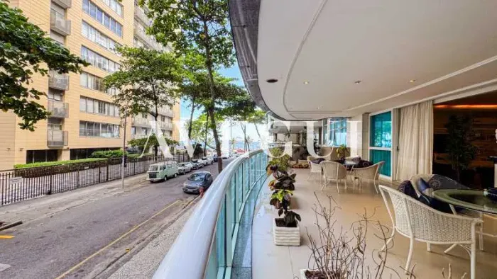 Apartamento - Padrão / Residencial / Leblon