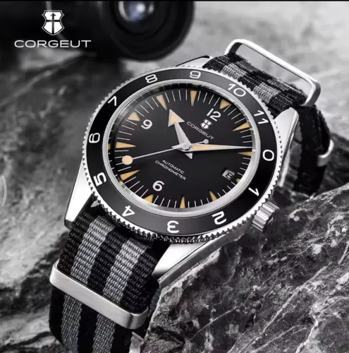 relógio 41 mm vidro de safira com mecanismo automático miyoto 8215 da marca Corgeut
