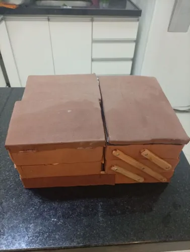 Caixa organizadora. Maleta de pesca, porta objetos 