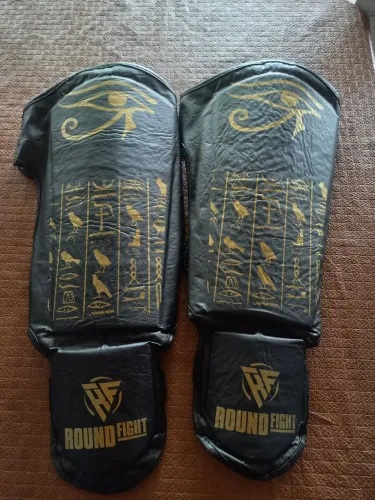 Caneleira de Muay Thai