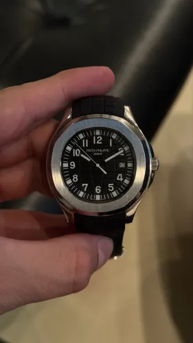 Patek Philippe Aquanaut - Mostrador Preto - Pulseira em Borracha