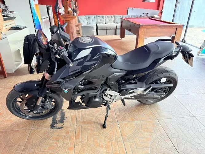 MOTOCICLETA BMW F900 ABAIXO DA FIPE
