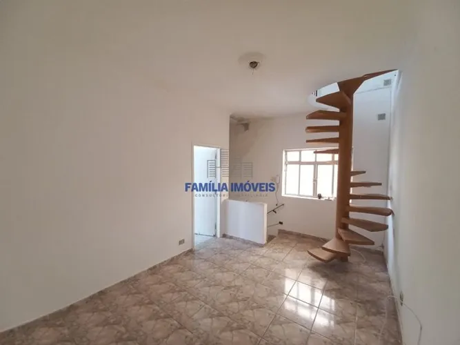 Sobrado à venda 3 dormitórios 2 suítes Marapé Santos/SP