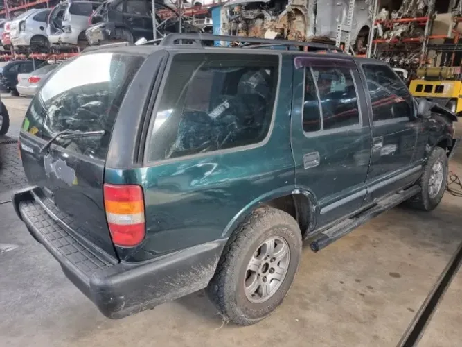 Peças usadas Chevrolet Blazer 1996 2.2 8v gasolina 106cv câmbio manual