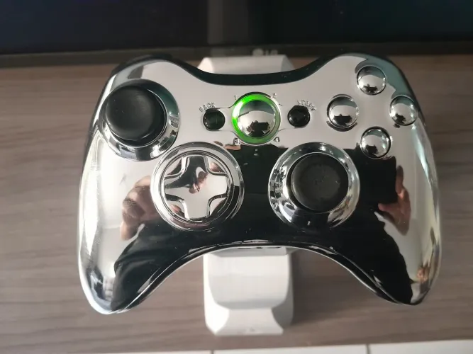 Controle Xbox360 personalizado na cor prata