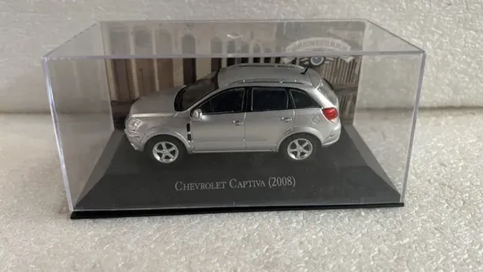 Carros Inesquecíveis Do Brasil Chevrolet Captiva 2008 1/43