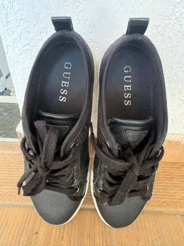 Tenis Guess