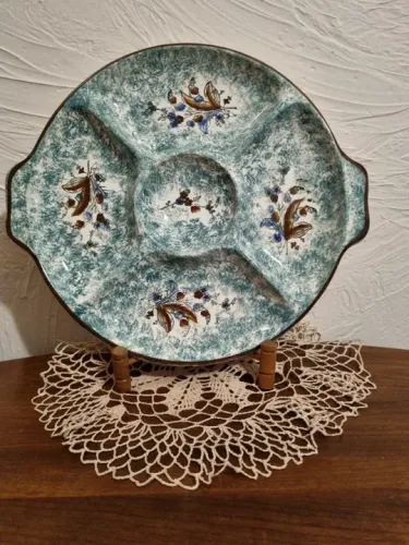 Art Decô, anos 50. Prato vintage de porcelana numerado