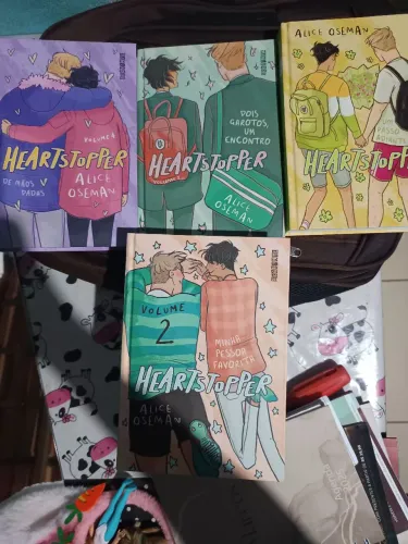 Heartstopper - Coleção Completa (Volumes 1 a 4)