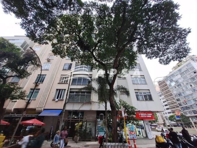 EXCELENTE APARTAMENTO DE 104M², DE FRENTE, REFORMADO, DIVIDO EM: SALA AMPLA, 2 QUARTOS, BA