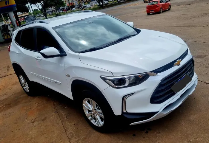 TRACKER 1.0 TURBO 2021, C/ COURO