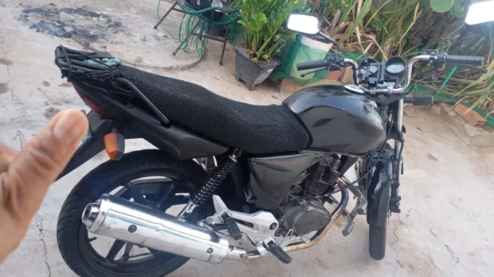 Vende-se moto  cg Sport super econômica e conservada  em.dias