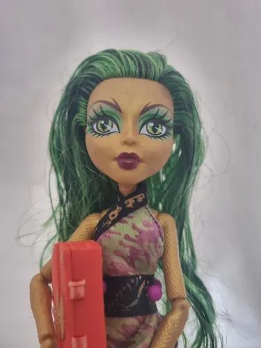 Boneca monster high Dragão chinês 