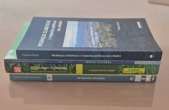 Livros de assuntos pertinentes ao meio ambiente