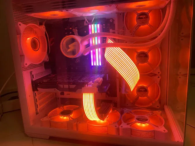 Pc game 5700x3d B550m Aorus 32gb RAM