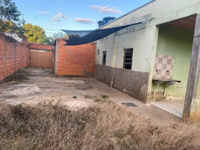 VENDO CASA LOTE 360 METROS BAIRRO JARDIM SÃO GERALDO/ DO LADO MAJOR PRATES